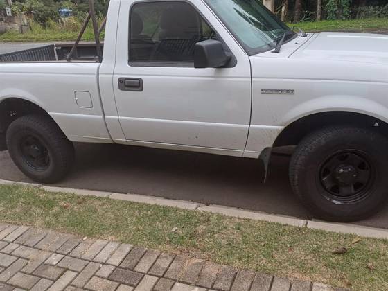 FORD RANGER 3.0 XL 4X4 CS TURBO ELECTRONIC DIESEL 2P MANUAL FORD RANGER 3.0 XL 4X4 CS TURBO ELECTRONIC DIESEL 2P MANUAL